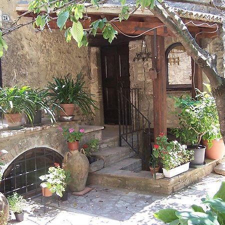 Castello Di Barattano Hotel Marcellano Exterior photo